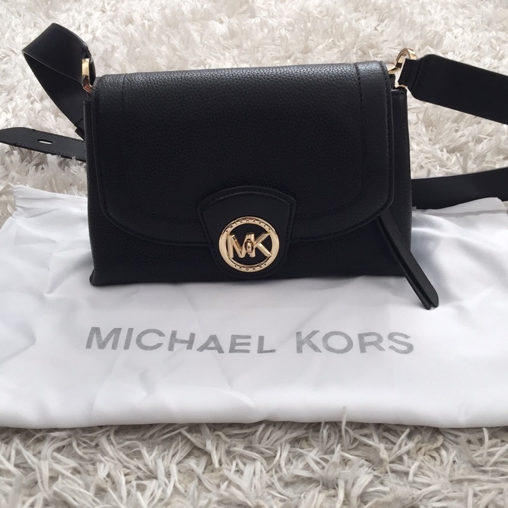 Michael Kors Bowery Medium Pebbled Leather Bag